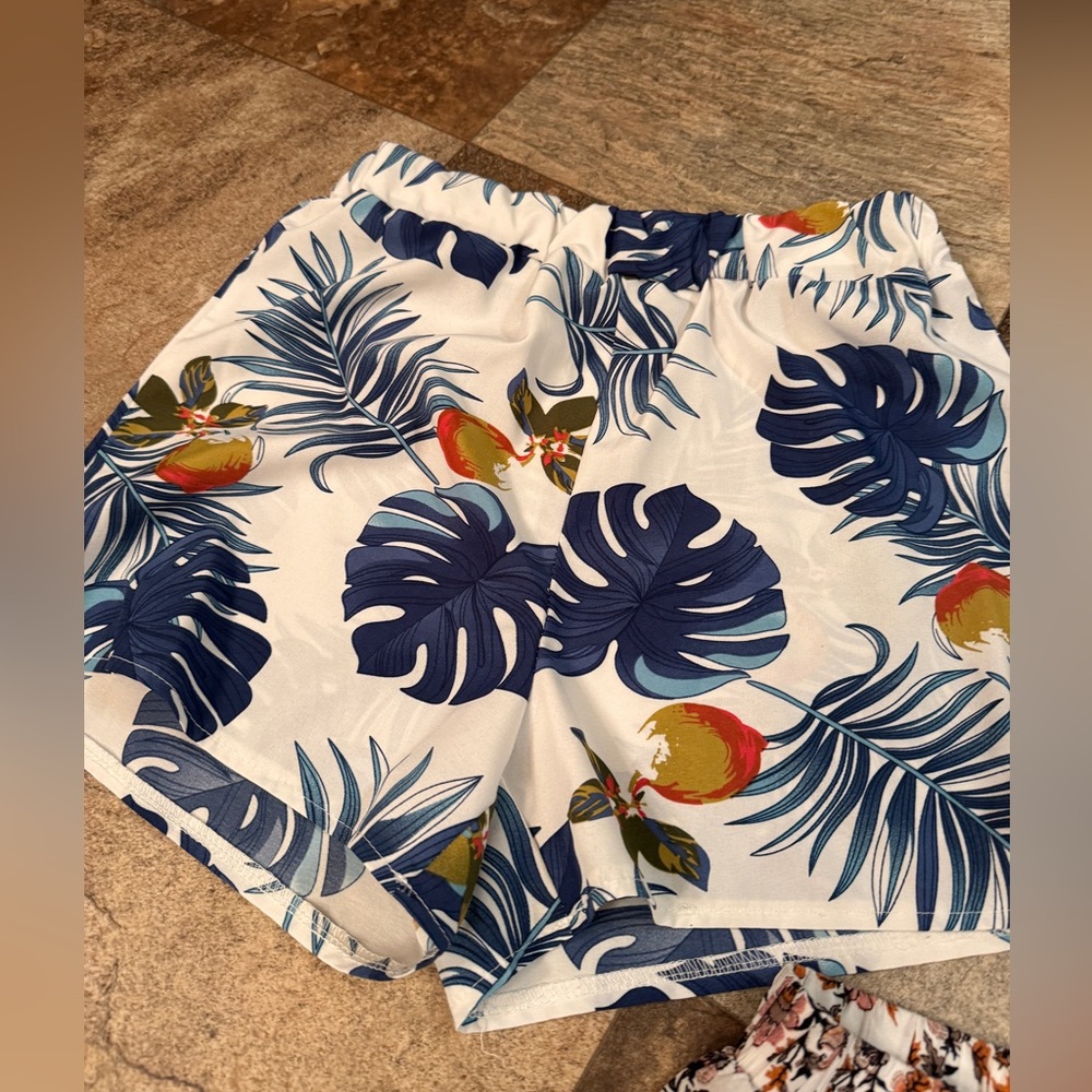 Free size fit medium- large no specific brand